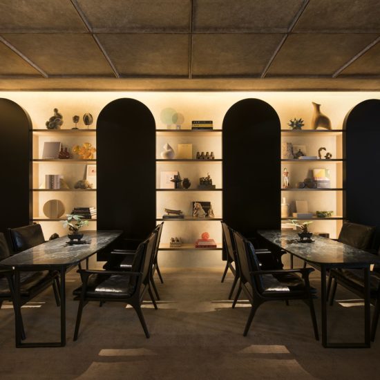 58e5c0b1e22f4-the-warehouse-hotel-the-den-wall-lo-res