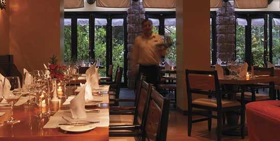 omac_1366x400_dining_tampu_restaurant05