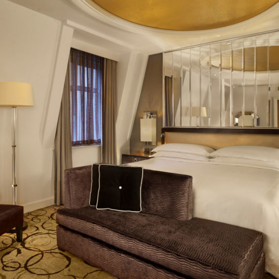 Club-Room-Sheraton-Park-Lane-Hotel-London-Piccadilly-Mayfair