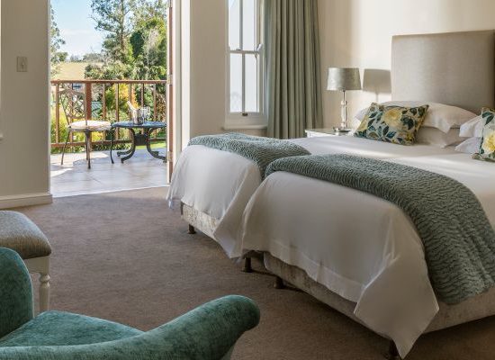 fancourt-hotel-classic-room-1060x400_1080x_80